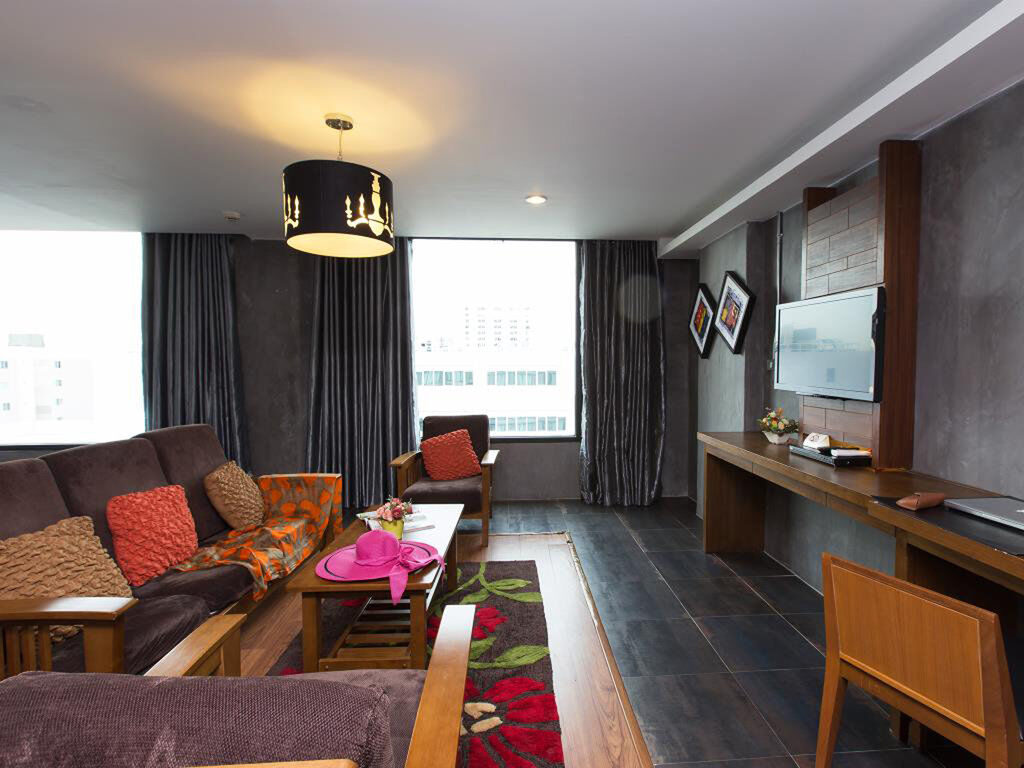 B2 Bangkok - Srinakarin Hotel Екстериор снимка